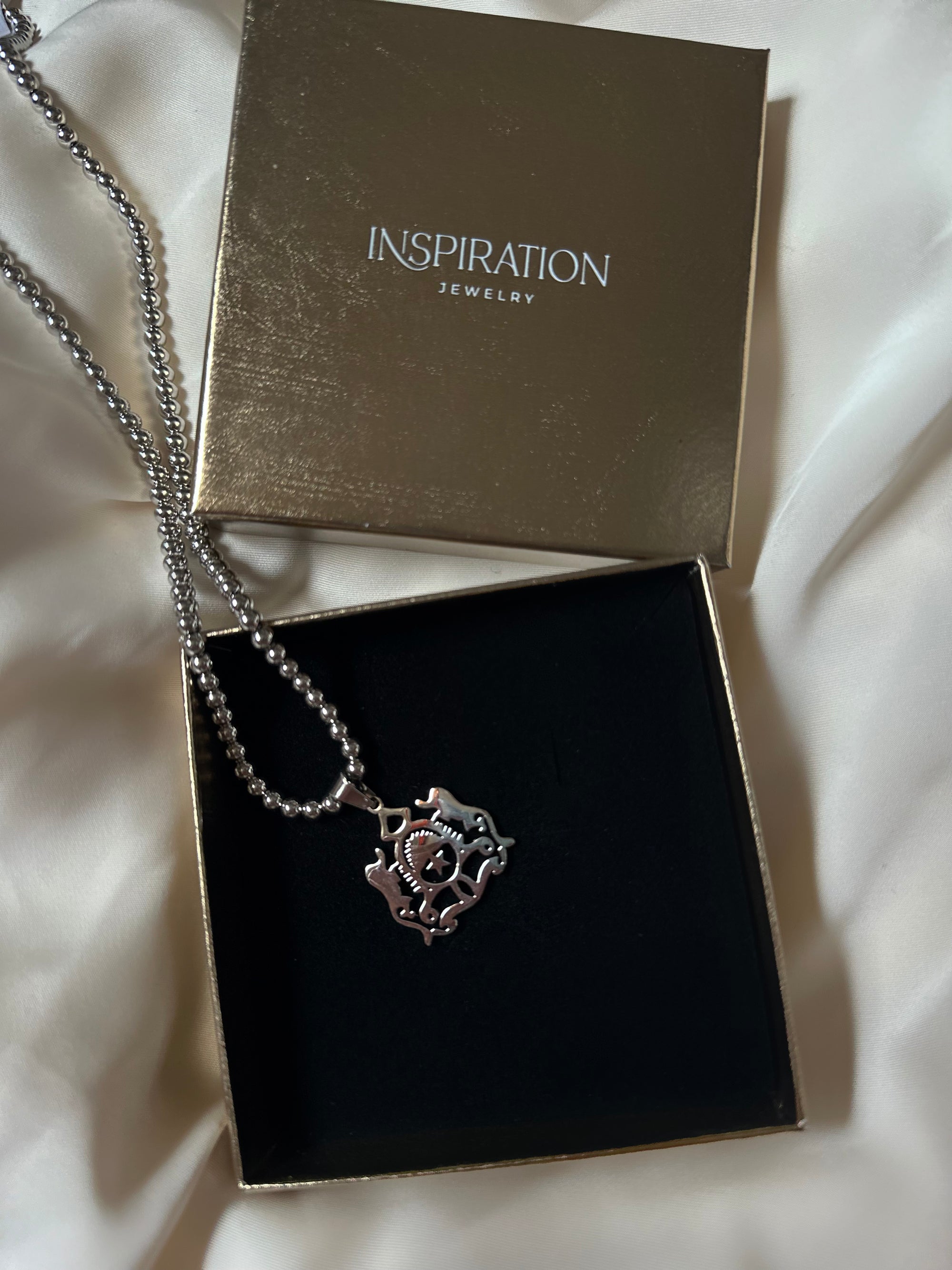 Collier avec armoirie Maroc Perlé doré ou argenté