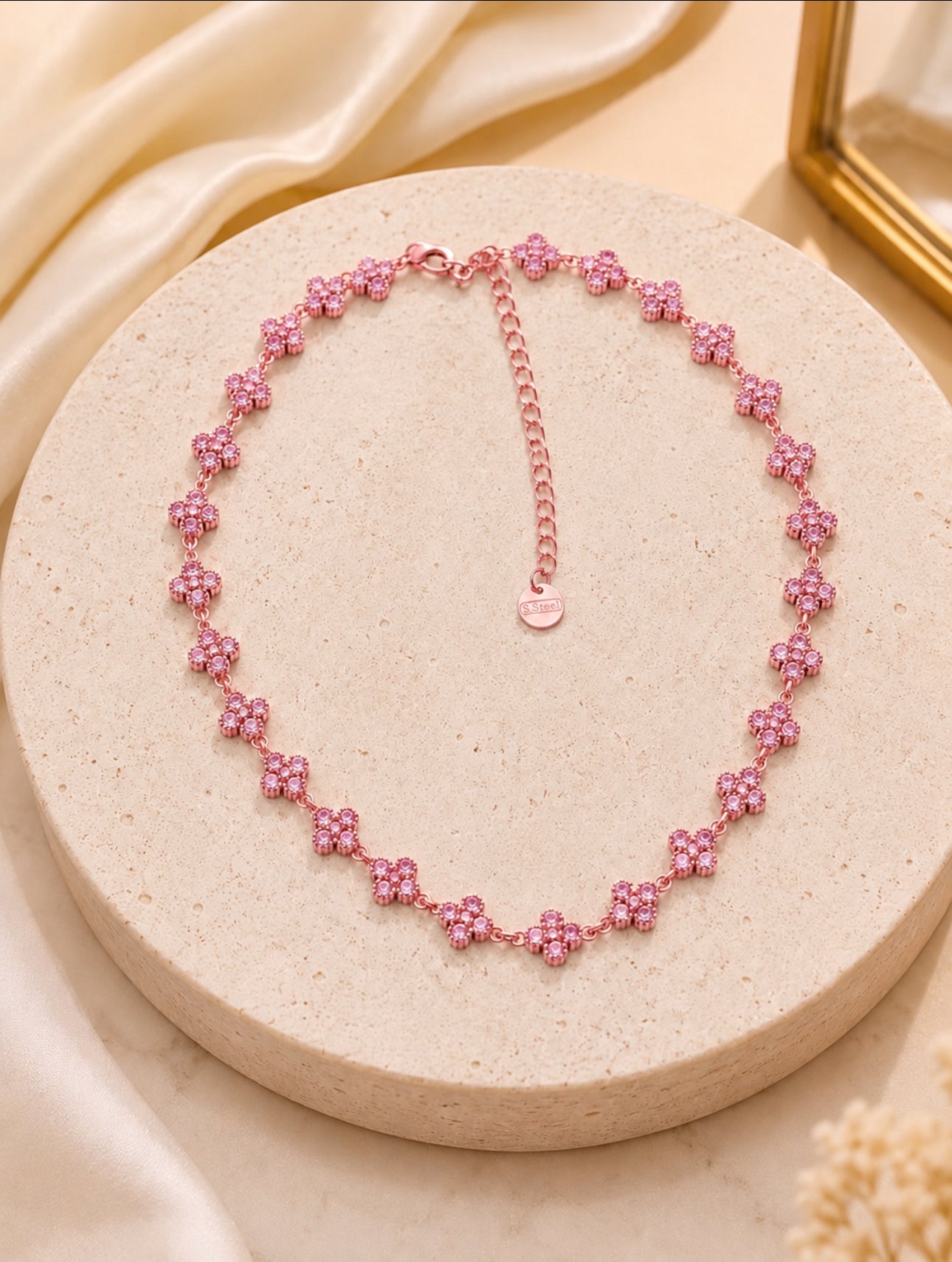 Collier doré avec fleurs argentés 100% inoxydable